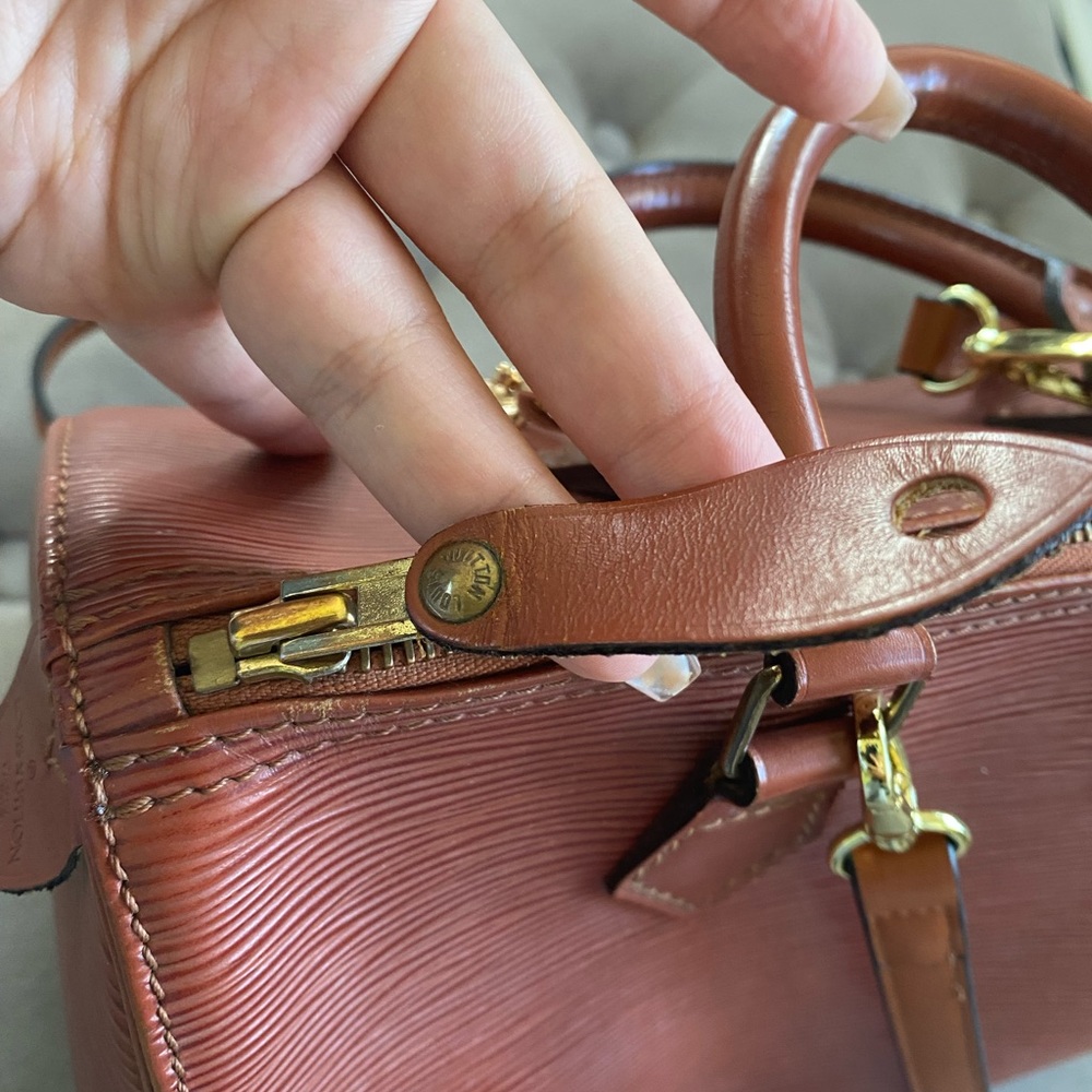 ⛔️SOLD⛔️LOUIS VUITTON Epi speedy 25 Kenyan Fawn - Picture 8 of 13